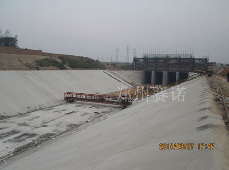 混凝土裂紋治理