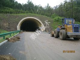 隧道滲水用賽諾背水一噴靈治理