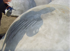 用普通漿料做的沼氣罐布滿收縮裂紋 用普通漿料做的沼氣罐布滿收縮裂紋