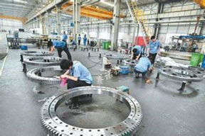 精密加工車間的高硬度耐磨地坪永不起塵 精密加工車間的高硬度耐磨地坪永不起塵