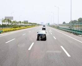 混凝土公路用YY7特種路橋防水材料處理后馬上可以通車