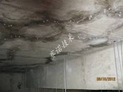 商場頂板漏水嚴重 商場頂板漏水嚴重