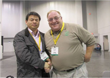 王總與國外專家在一起 王總與國外專家在一起