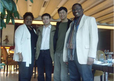 王總與國外客戶在一起 王總與國外客戶在一起