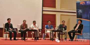 圓桌討論 圓桌討論