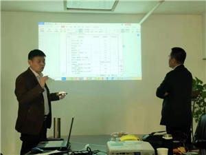 中國建科院黃靖黃總，河南建材院白召軍白總，張茂亮處長蒞臨鄭州賽諾建材參觀考察