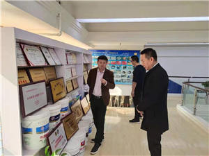 中國建科院黃靖黃總，河南建材院白召軍白總，張茂亮處長蒞臨鄭州賽諾建材參觀考察