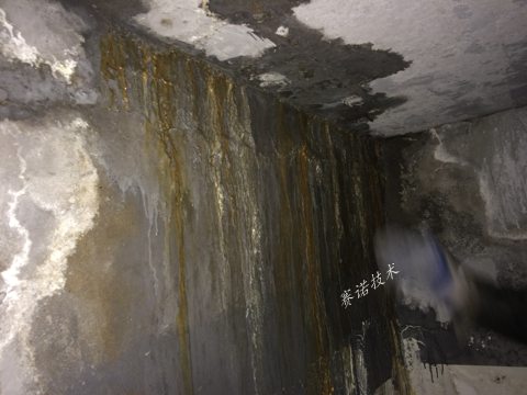 海拉爾地下車庫頂板與梁交接位置漏水